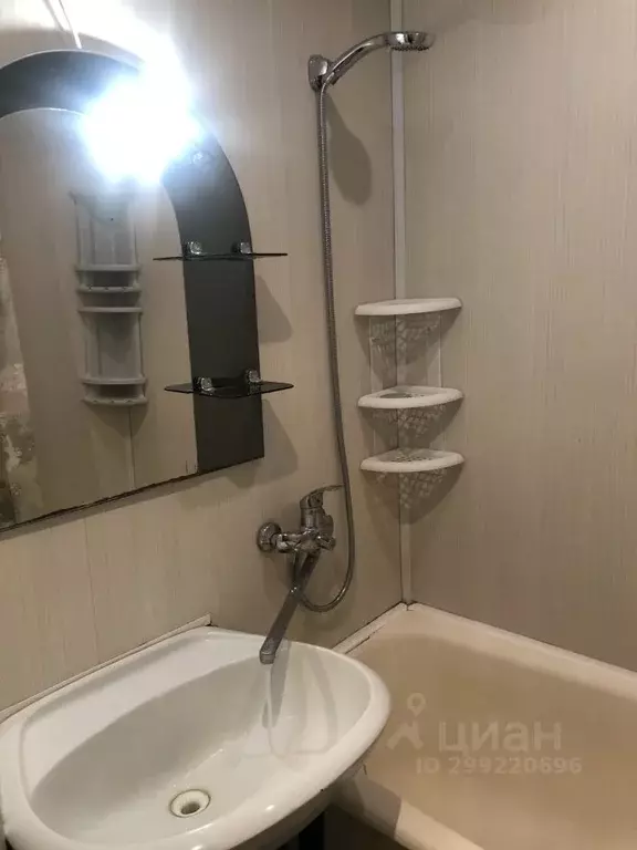 1-к кв. Смоленская область, Смоленск ул. Академика Петрова, 1 (32.0 м) - Фото 2