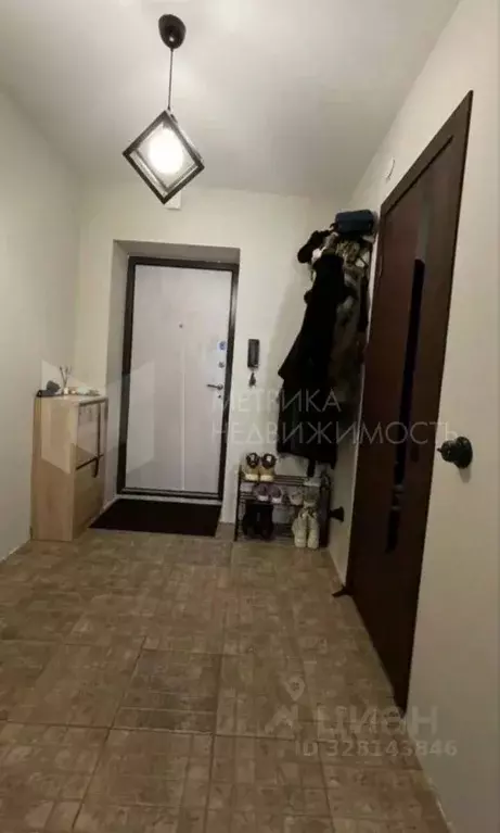 1-к кв. Тюменская область, Тюмень ул. Василия Гольцова, 8 (33.8 м) - Фото 0