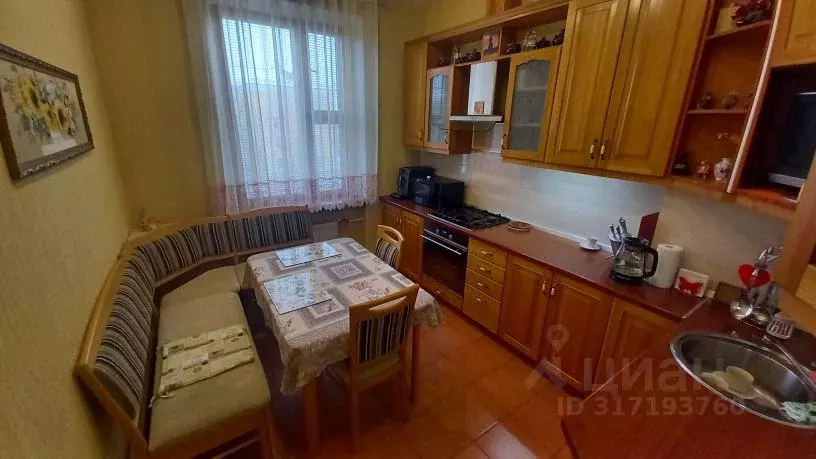 2-к кв. Мурманская область, Мурманск ул. Профессора Сомова, 5 (56.6 м) - Фото 0