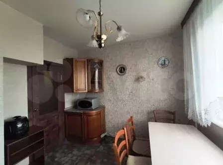 2-к. квартира, 60 м, 6/17 эт. - Фото 1