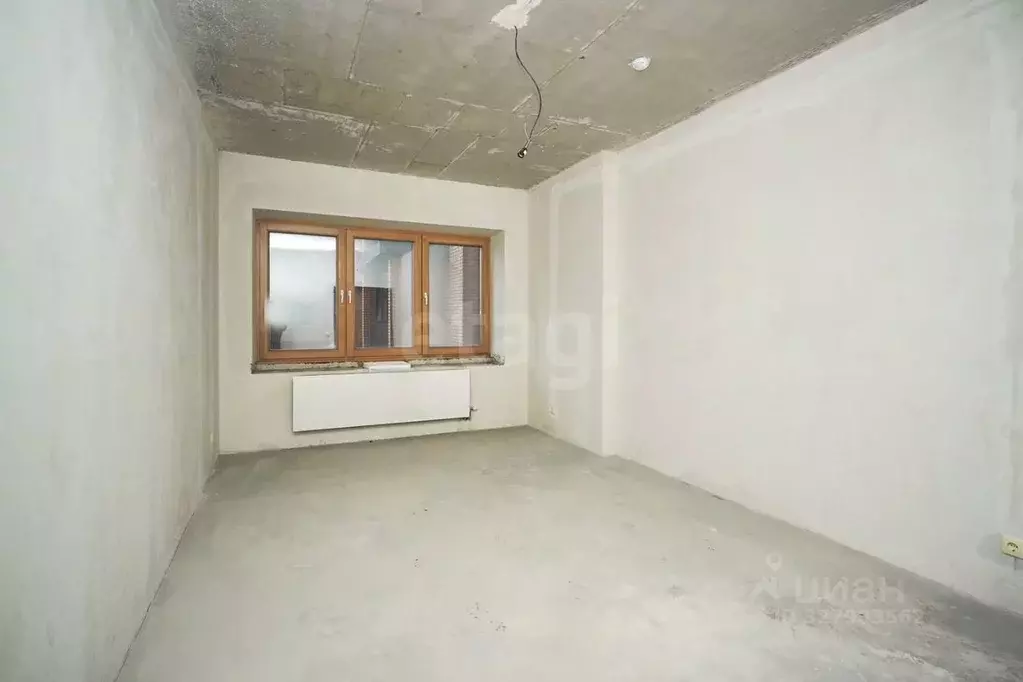 2-к кв. Тюменская область, Тюмень ул. 50 лет Октября, 4 (71.0 м) - Фото 1