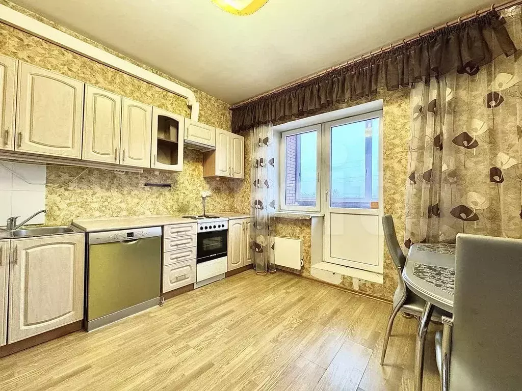 2-к. квартира, 70,5 м, 3/17 эт. - Фото 0