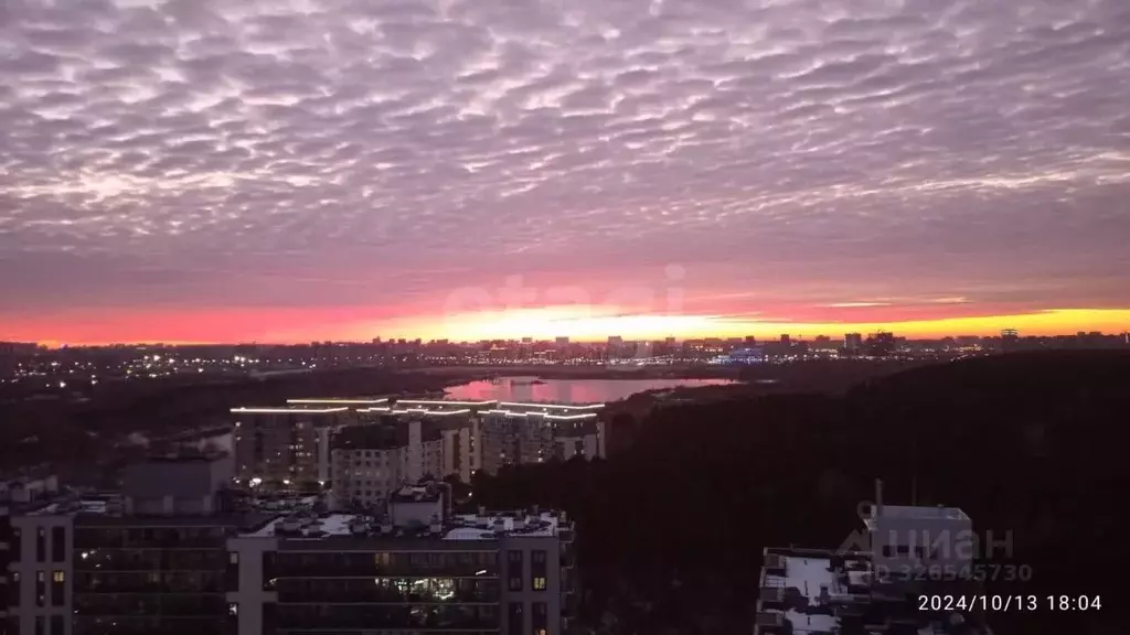 2-к кв. Тюменская область, Тюмень ул. Парада Победы, 9 (49.1 м) - Фото 1