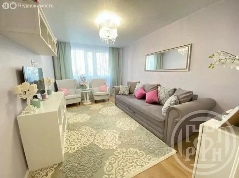3-комнатная квартира: Санкт-Петербург, улица Дыбенко, 12к1 (75.8 м) - Фото 0