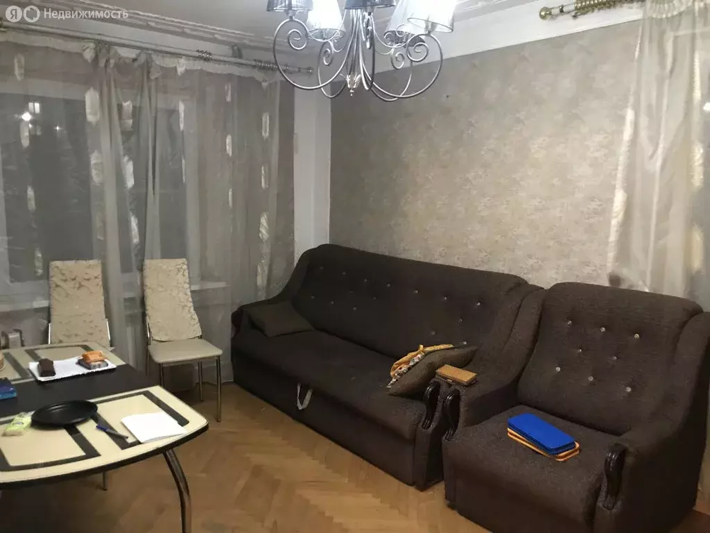 3-комнатная квартира: Владикавказ, улица Астана Кесаева, 7 (55 м) - Фото 1