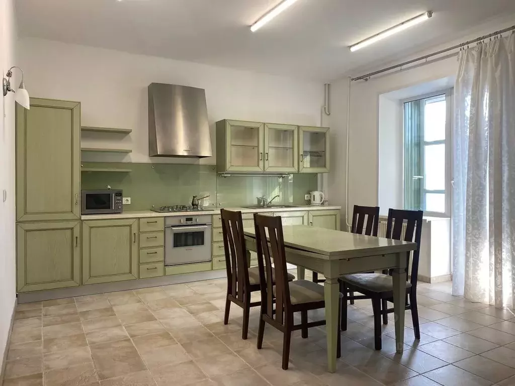 2-к кв. Пермский край, Пермь Осинская ул., 8 (90.0 м) - Фото 0