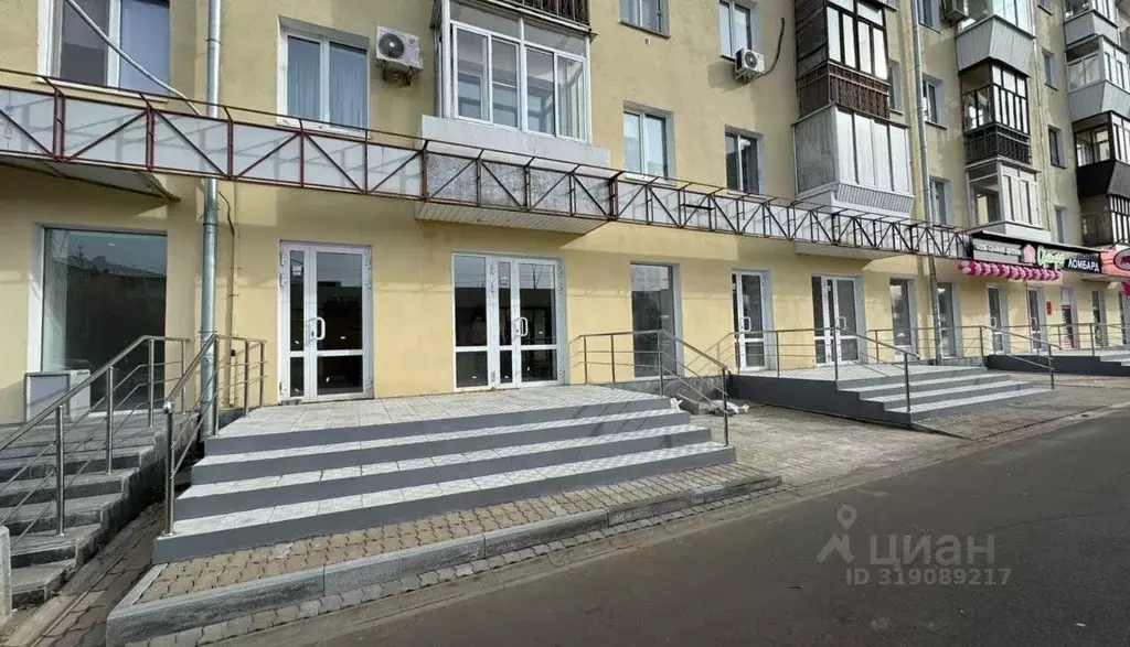 Торговая площадь в Свердловская область, Екатеринбург просп. ... - Фото 1