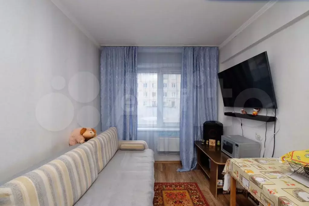 Комната 18 м в 1-к., 2/6 эт. - Фото 0
