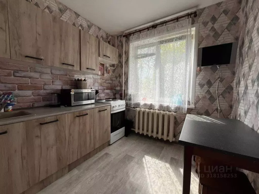 2-к кв. Кировская область, Киров Комсомольская ул., 91А (52.0 м) - Фото 0