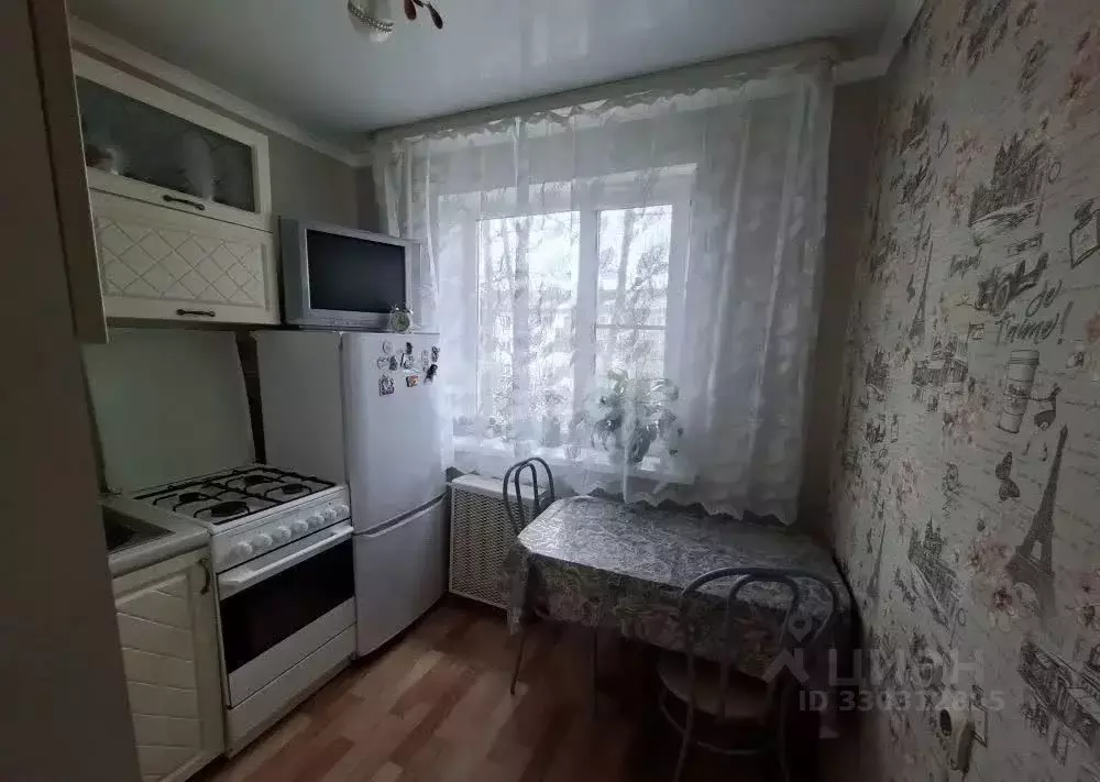2-к кв. Коми, Сыктывкар Октябрьский просп., 62 (43.9 м) - Фото 1