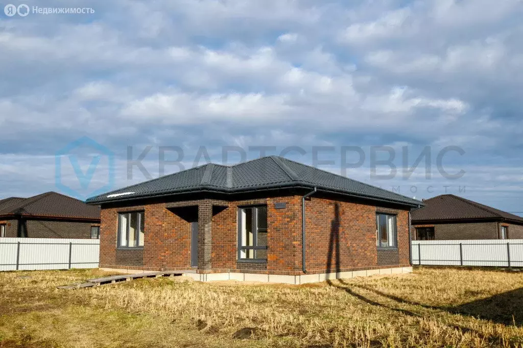 Дом в муниципальный округ Омский район, деревня Зелёное Поле (92.7 м) - Фото 1