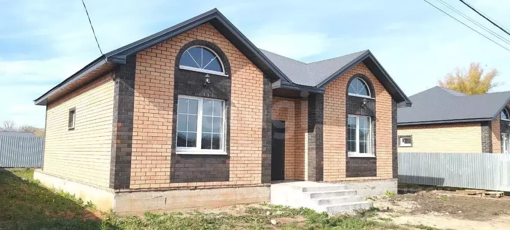 Дом в Оренбургская область, Оренбургский район, Ивановский сельсовет, ... - Фото 1