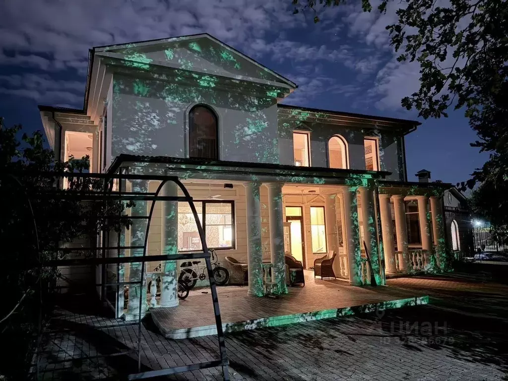 Дом в Краснодарский край, Геленджик ул. Калистратова, 30 (296 м) - Фото 1