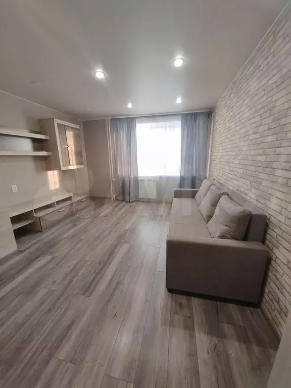 1-к. квартира, 35 м, 8/9 эт. - Фото 0