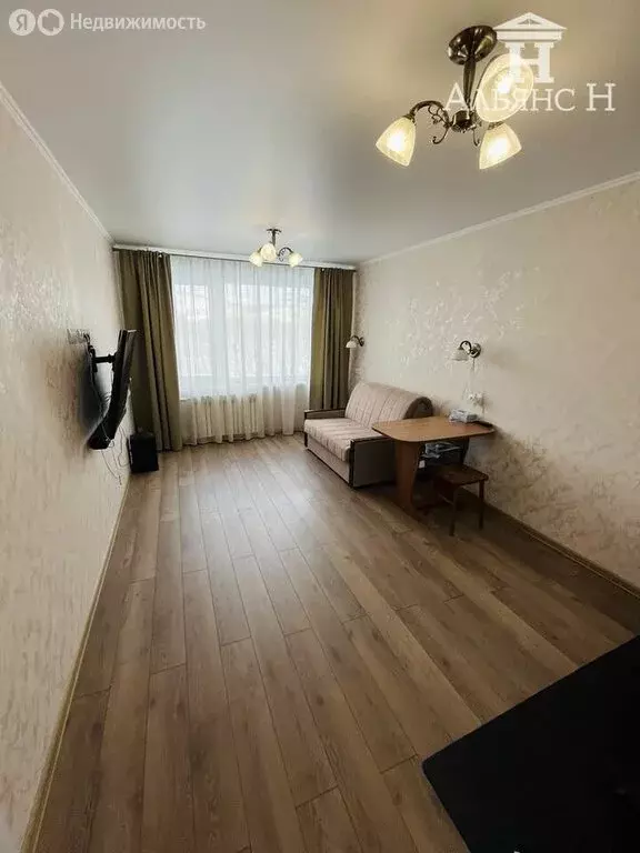 4-комнатная квартира: Вилючинск, Спортивная улица, 1 (75 м) - Фото 1