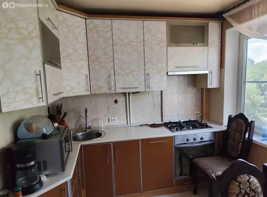 3-комнатная квартира: Армавир, улица Ефремова, 83 (70.2 м) - Фото 0