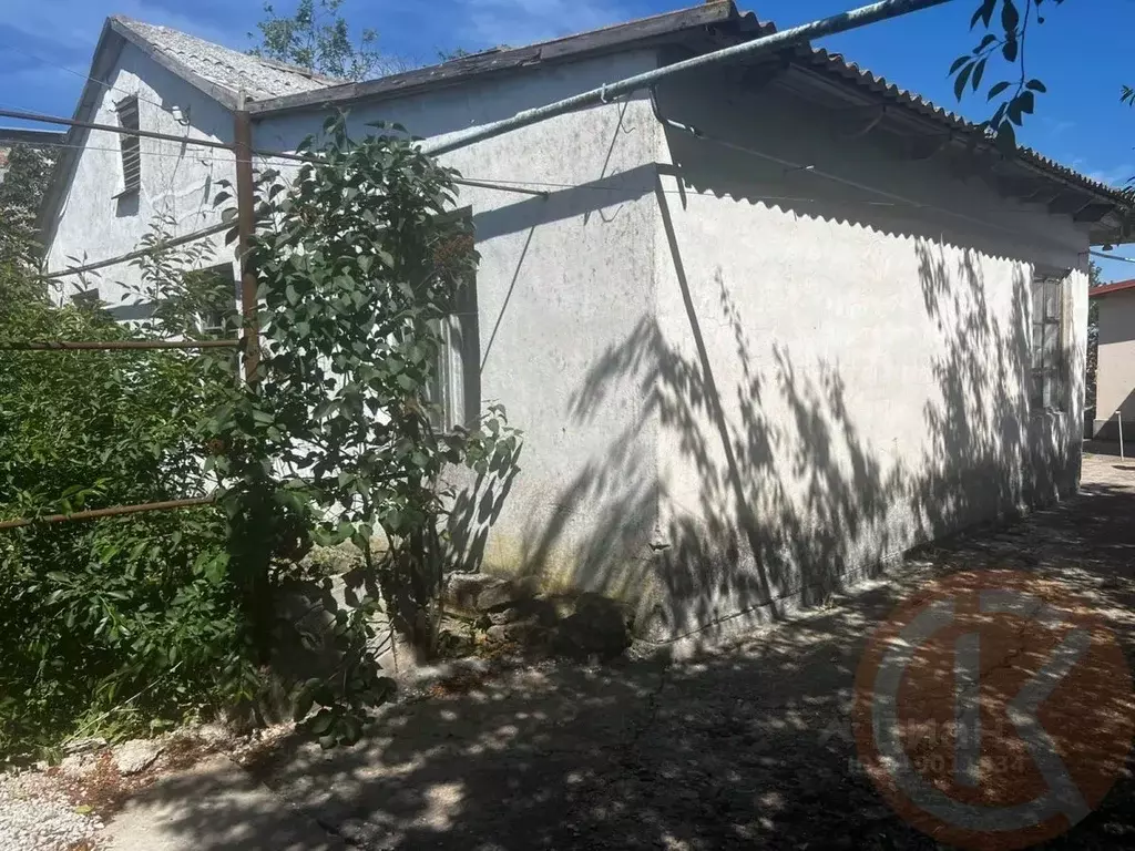 Дом в Крым, Сакский район, с. Ромашкино ул. Виноградная, 29 (85 м) - Фото 0
