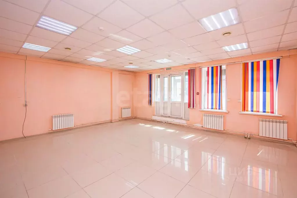 Помещение свободного назначения в Бурятия, Улан-Удэ ул. Цивилева, 42 ... - Фото 0