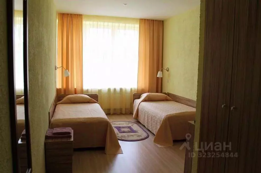 Комната Ленинградская область, Ивангород Кингисеппский район, ул. ... - Фото 1