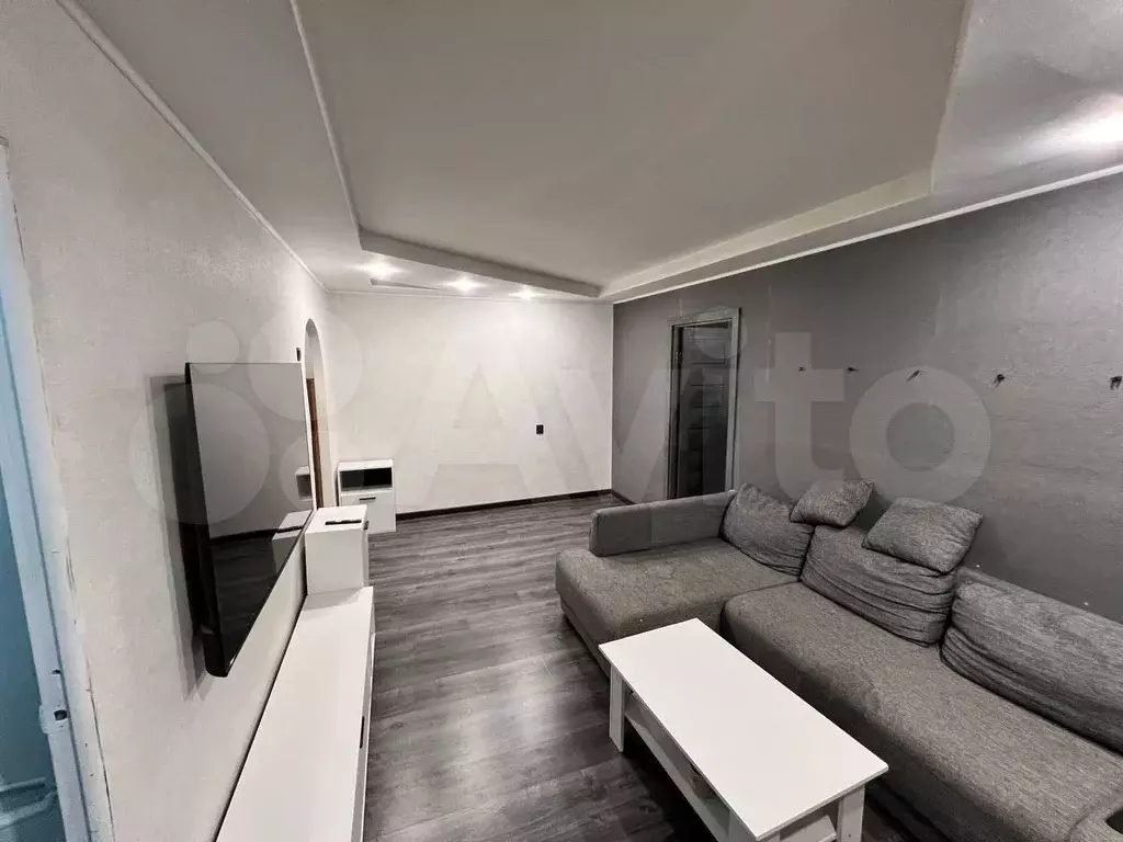 2-к. квартира, 45 м, 5/5 эт. - Фото 0