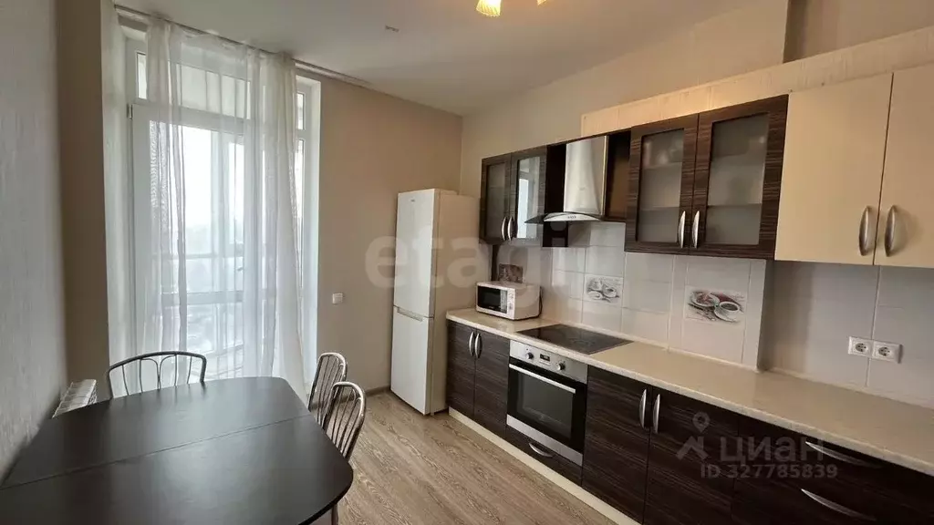 3-к кв. Белгородская область, Белгород ул. Костюкова, 12а (77.0 м) - Фото 1