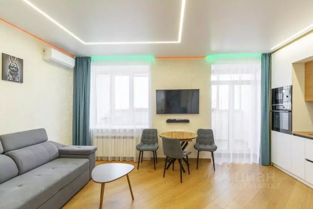 3-к кв. Омская область, Омск ул. Перелета, 28 (81.2 м) - Фото 0
