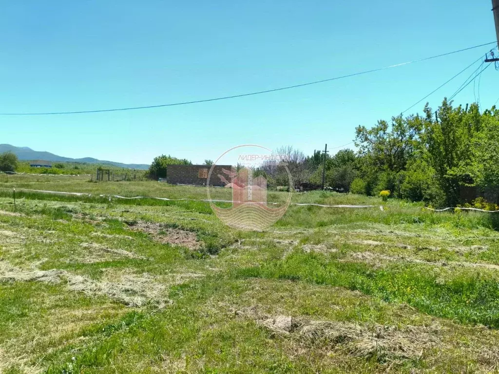 Участок в Крым, Симферопольский район, с. Доброе  (6.0 сот.) - Фото 0