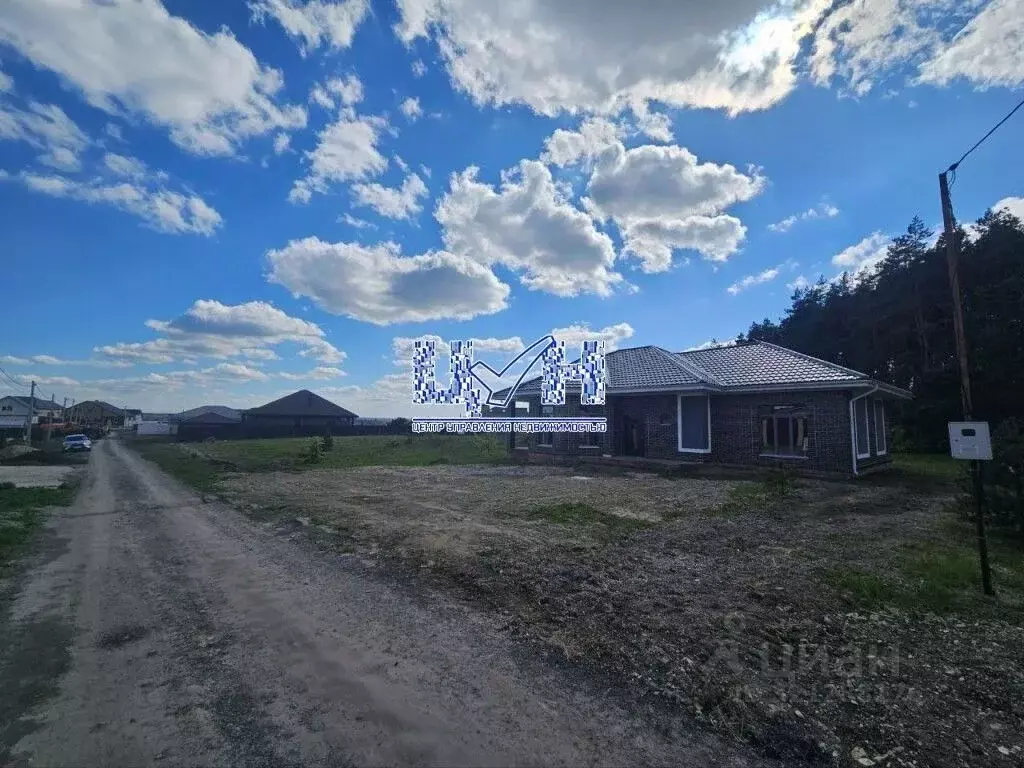Дом в Курская область, Курский район, Моковский сельсовет, д. Духовец ... - Фото 0