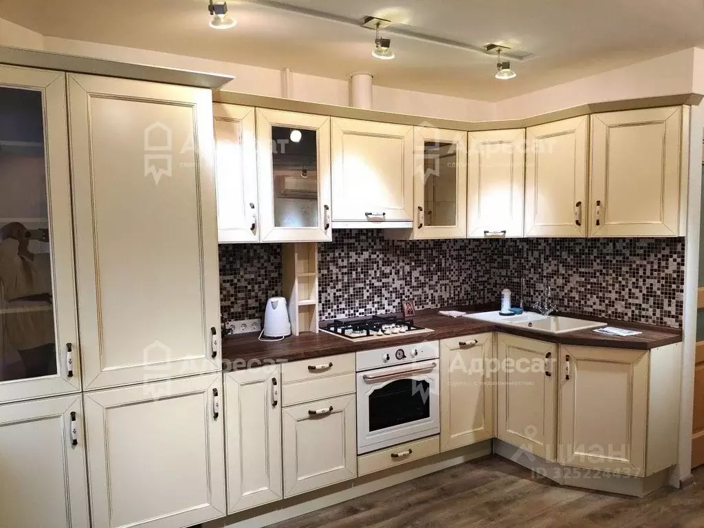 3-к кв. Волгоградская область, Волгоград ул. Рихарда Зорге, 49 (67.9 ... - Фото 1