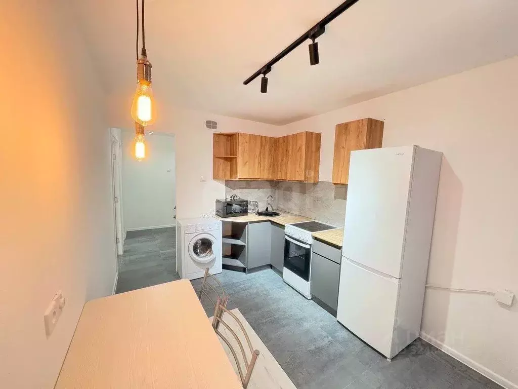 1-к кв. Тюменская область, Тобольск 7-й мкр, 39 (42.0 м) - Фото 1