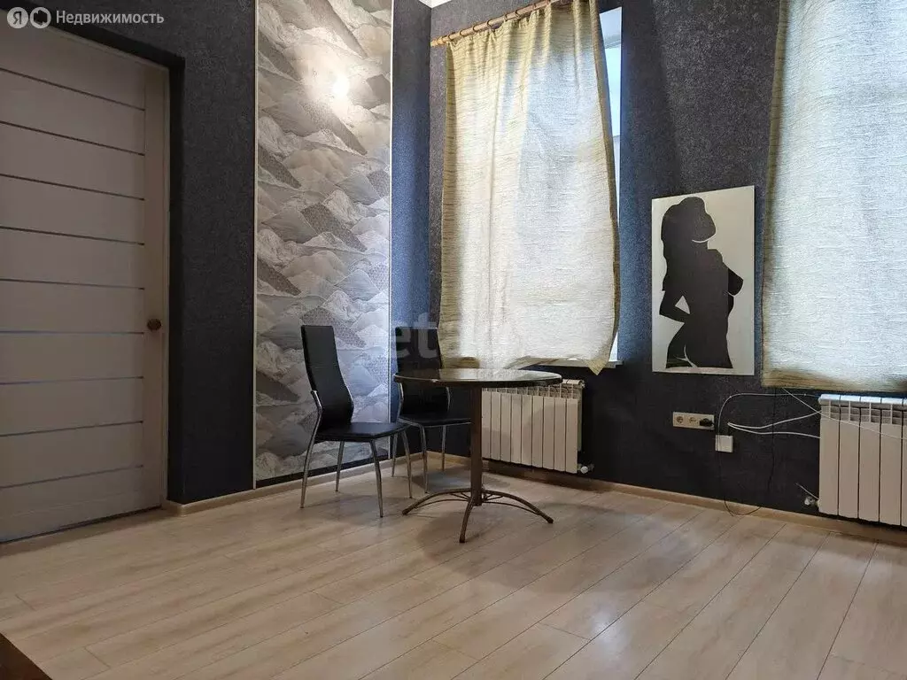 3-комнатная квартира: Пятигорск, Теплосерная улица, 7 (56 м) - Фото 1