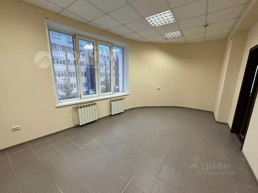 Помещение свободного назначения в Чувашия, Чебоксары ул. Академика ... - Фото 1