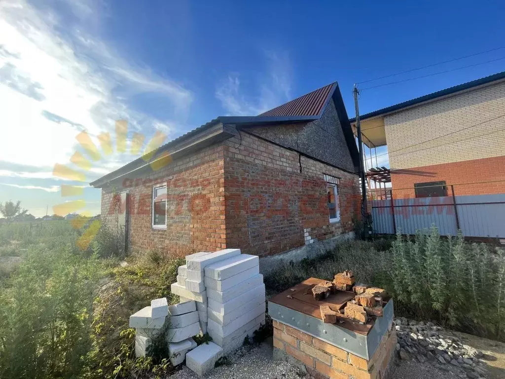 Дом в Краснодарский край, Ейский район, Должанская ст-ца Октябрьская ... - Фото 1