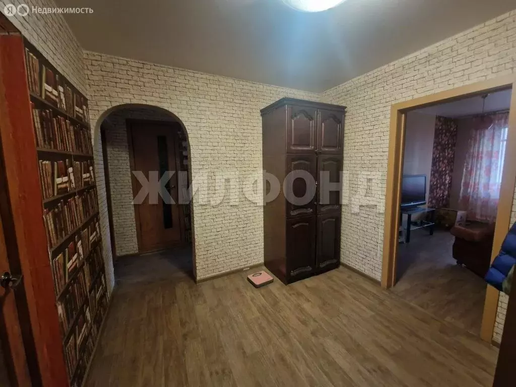 5-комнатная квартира: Иркутск, микрорайон Университетский, 100 (97 м) - Фото 1