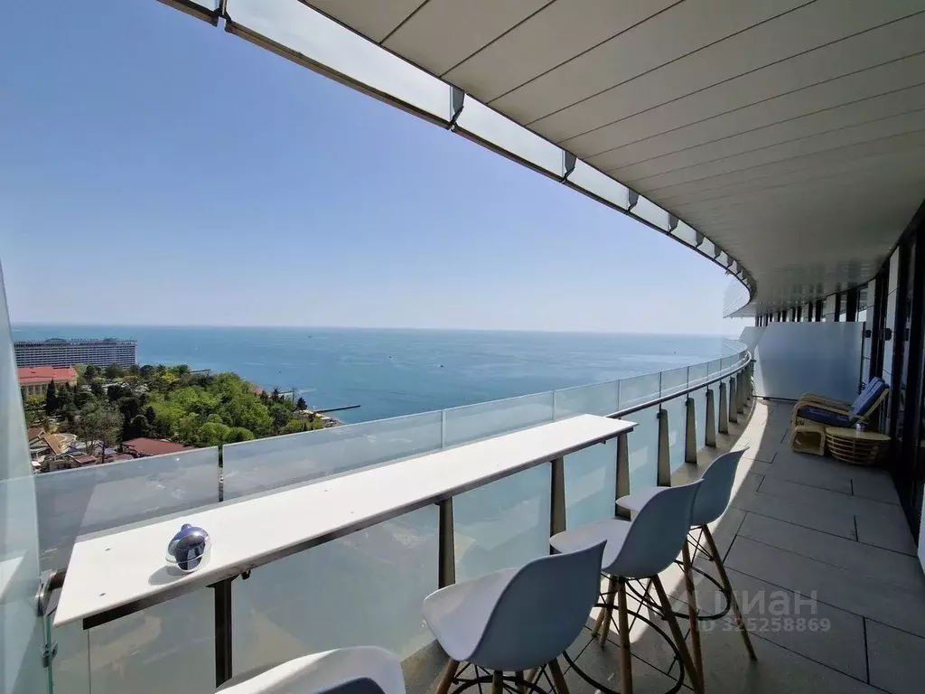 3-к кв. Краснодарский край, Сочи Центральный мкр, ул. Орджоникидзе, 17 ... - Фото 1