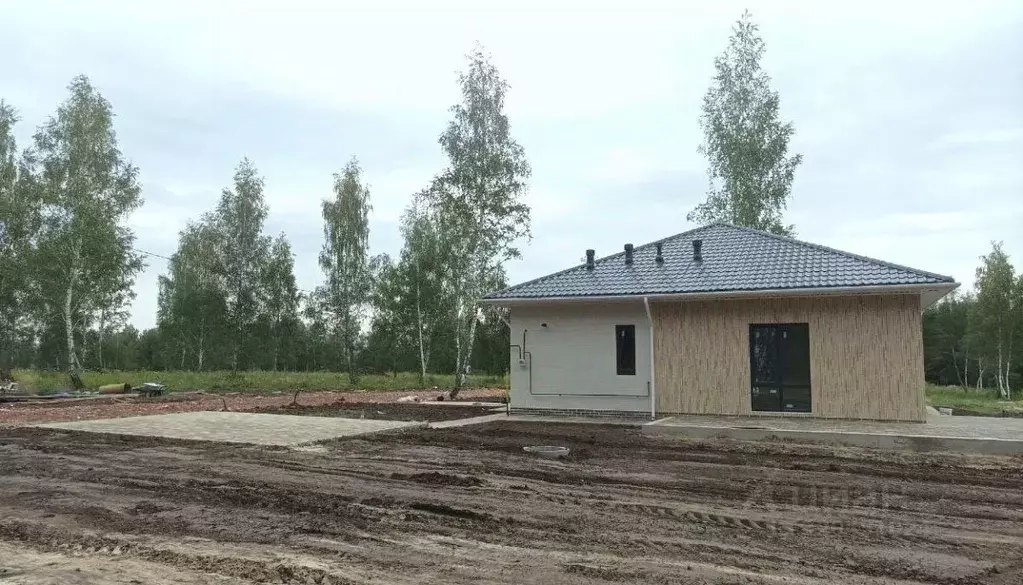 Дом в Курская область, Октябрьский район, Большедолженковский ... - Фото 2