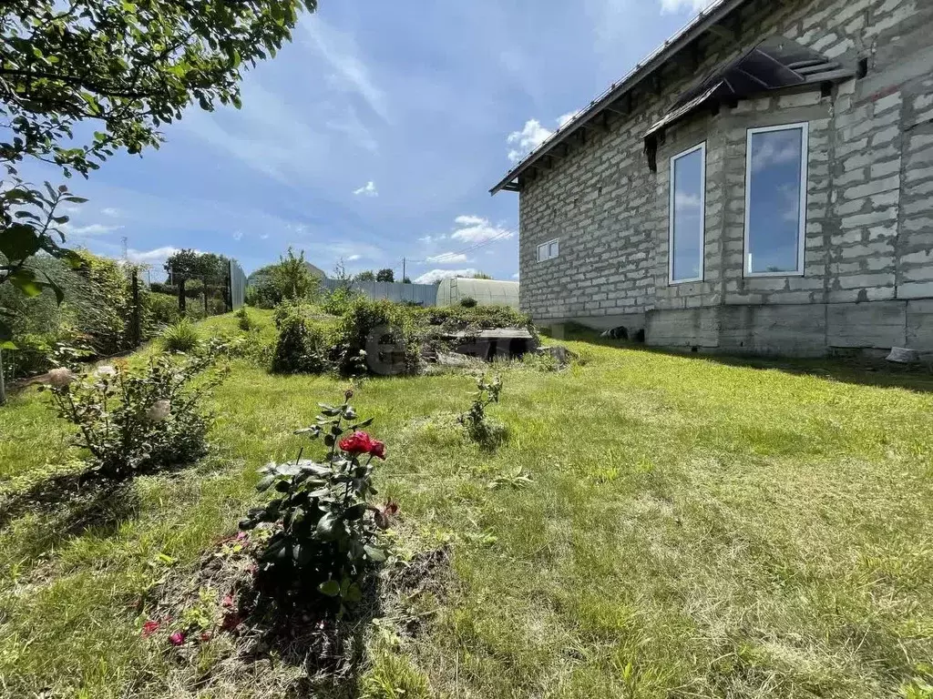 Дом в Калужская область, Дзержинский муниципальный округ, Полотняный ... - Фото 1