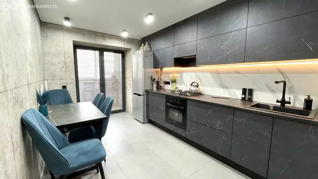 2-комнатная квартира: Брянск, улица Евдокимова, 8 (60 м) - Фото 1