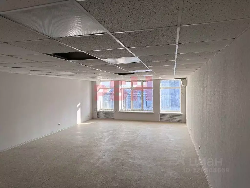 Офис в Тюменская область, Тюмень ул. 30 лет Победы, 103 (40 м) - Фото 0