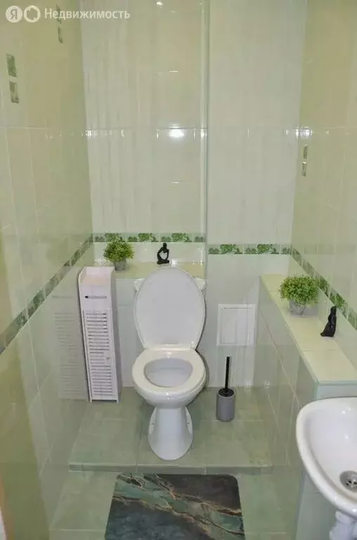 2-комнатная квартира: Тюмень, улица Максима Горького, 3 (77.2 м) - Фото 1