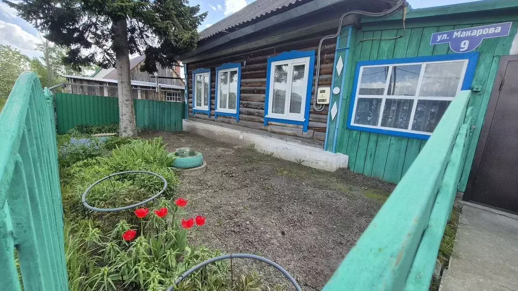Дом в Томская область, Асино ул. Имени Макарова, 9 (50 м) - Фото 1