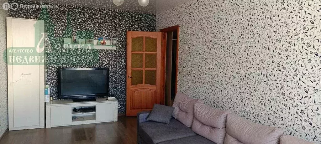4-комнатная квартира: Смоленск, Станционная улица, 1 (62 м) - Фото 1