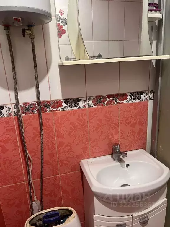 2-к кв. Московская область, Люберцы городской округ, Красково пгт ул. ... - Фото 1