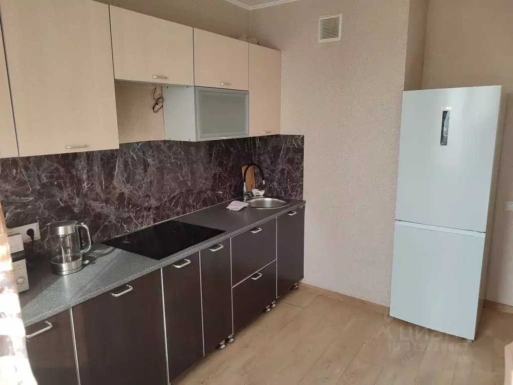 1-к кв. Иркутская область, Иркутск ул. Сурнова, 30/6 (40.0 м) - Фото 0