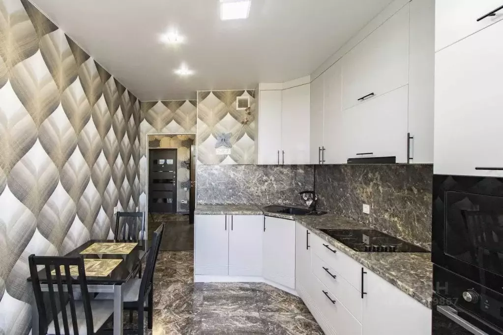 1-к кв. Тюменская область, Тюмень ул. 50 лет Октября, 75к2 (39.2 м) - Фото 1