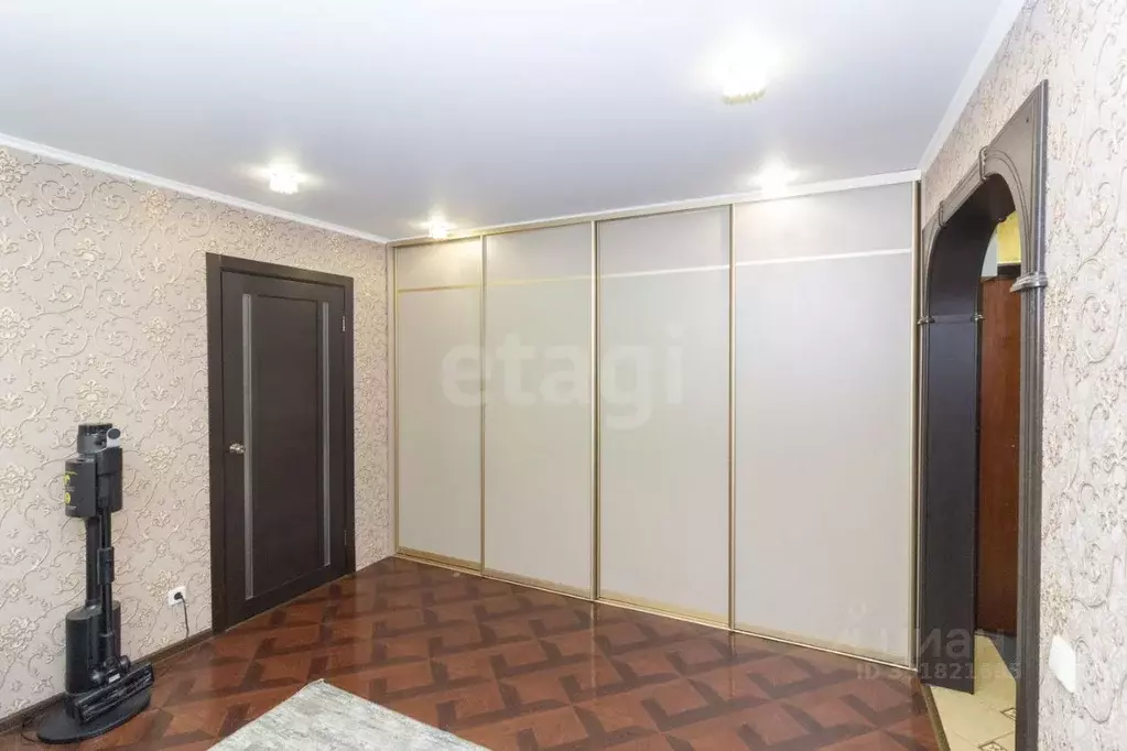 2-к кв. Тюменская область, Тюмень Кремлевская ул., 110к1 (62.8 м) - Фото 1