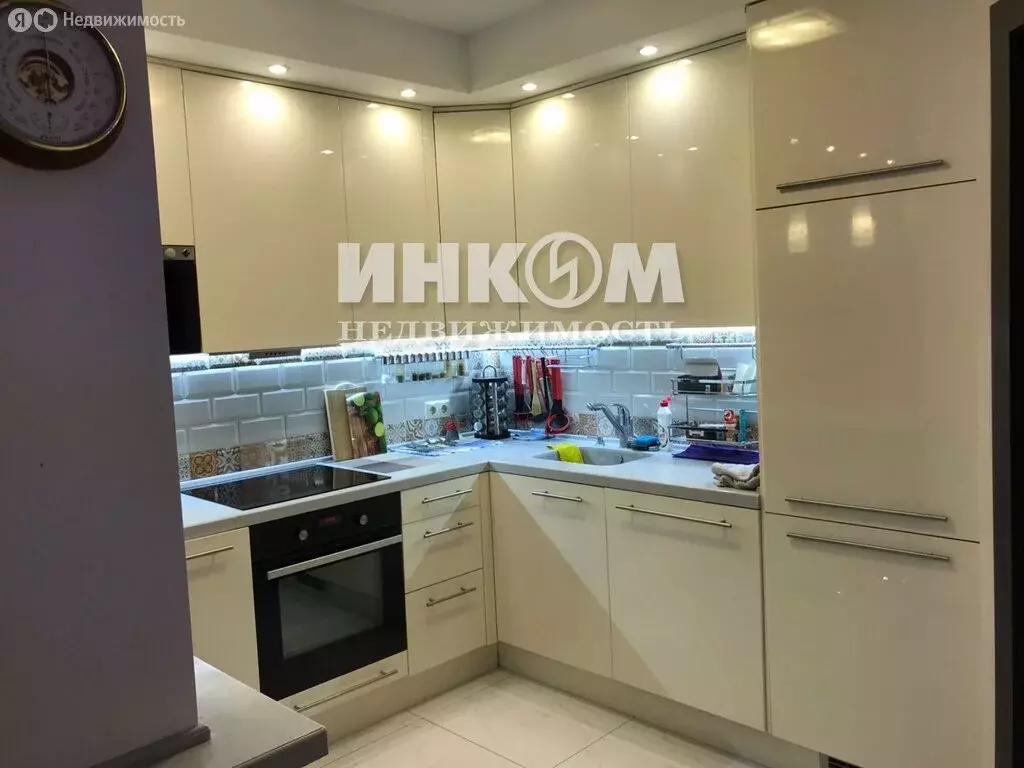 1-комнатная квартира: посёлок городского типа Молоково, улица Василия ... - Фото 1