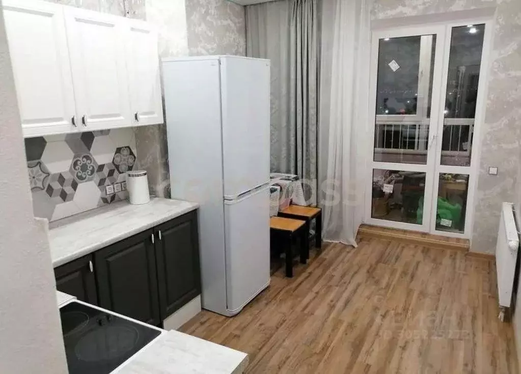 2-к кв. Тюменская область, Тюмень ул. Ветеранов Труда, 9А (63.0 м) - Фото 1