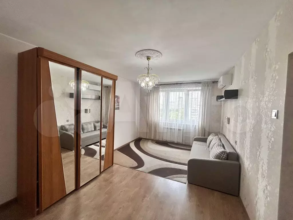 1-к. квартира, 35 м, 9/17 эт. - Фото 1