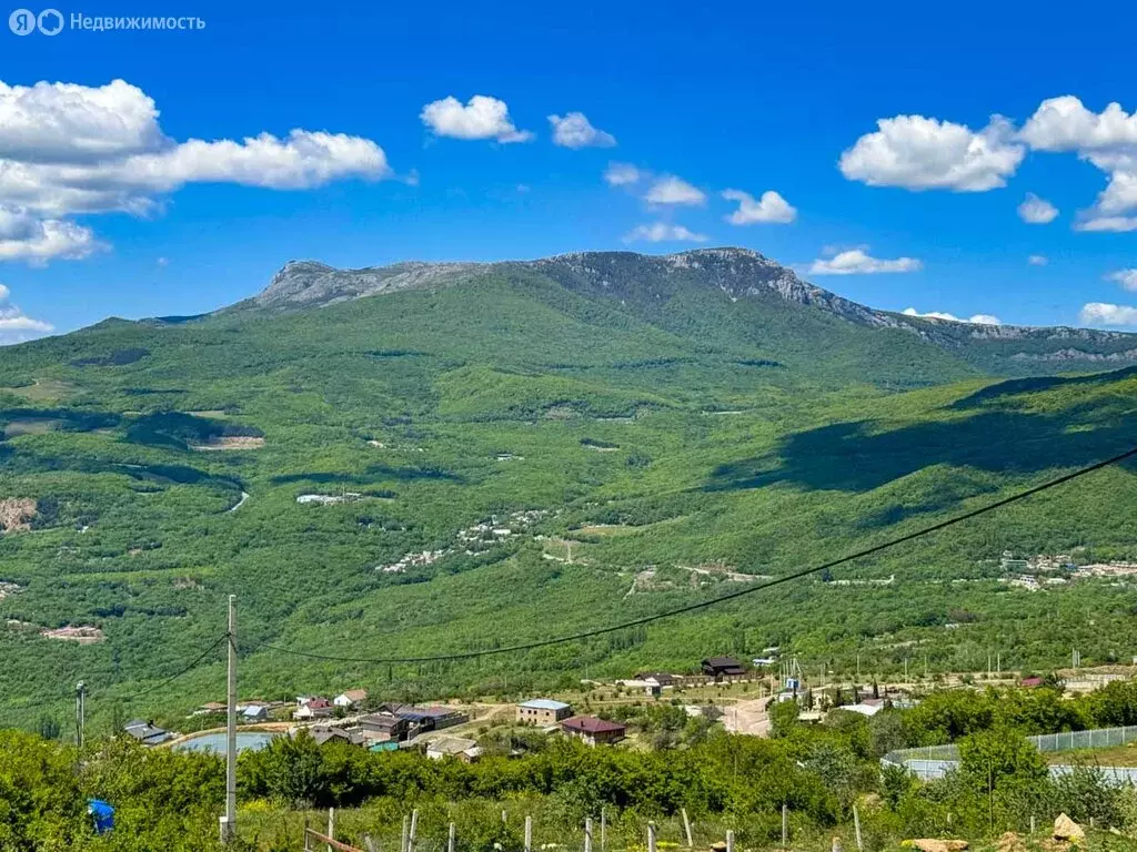 Участок в Республика Крым, муниципальный округ Алушта, село Лучистое ... - Фото 0